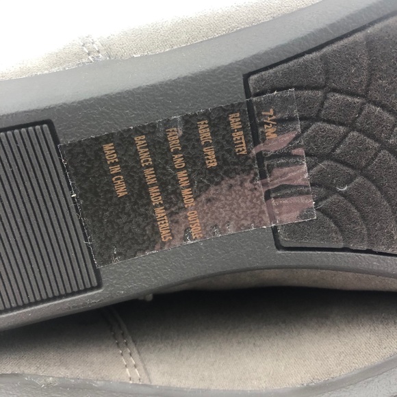 Booties. Super Cute. New without Box. Size 7 1/2. - Picture 6 of 6